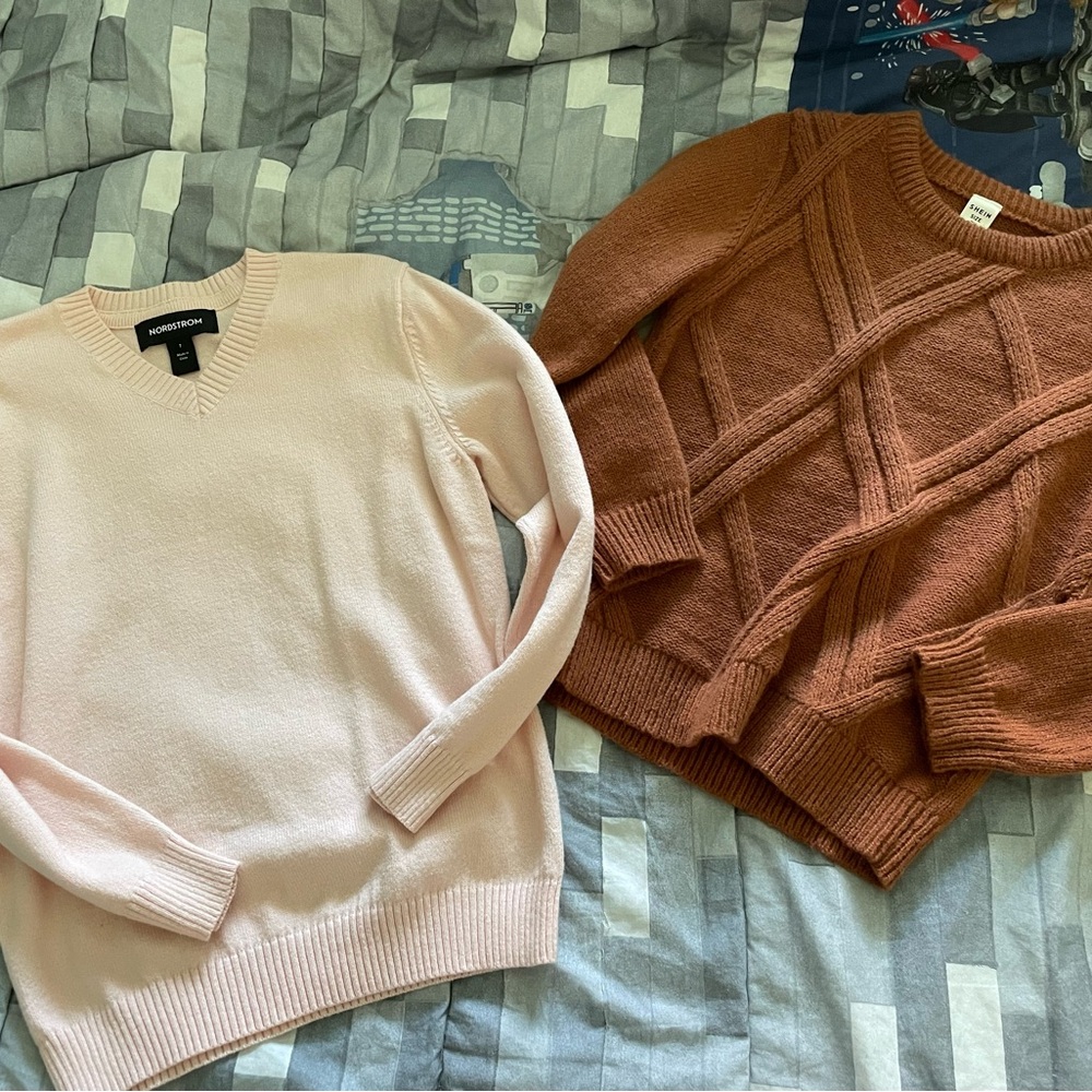 Nordstrom Pink and Brown V-Neck Sweaters